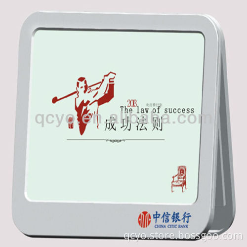 2013 QCY-Z-T041 acrylic fashionable and high quality square desk calendar display